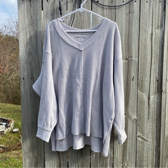 Lincoln Outfitters Tops - Gorpcore Cabin Lincoln Outfitters Waffle Knit Top L Gray Relaxed Layered Hem